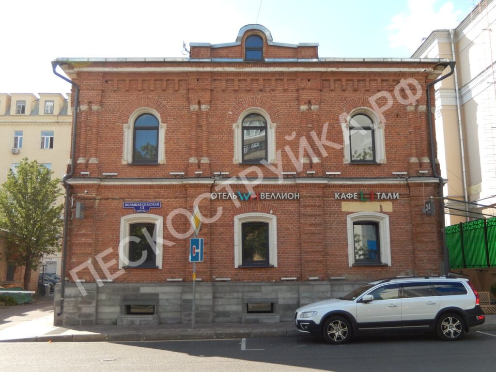 пескоструйная очистка здания от многослойной краски