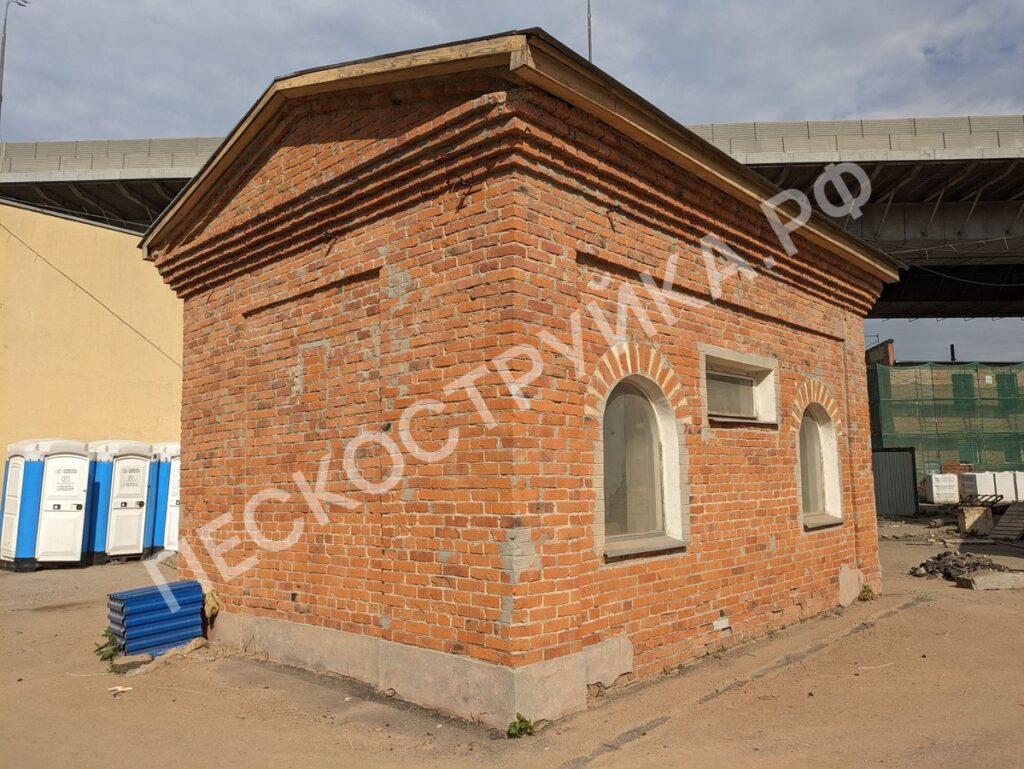 пескоструйная обработка небольшого здания