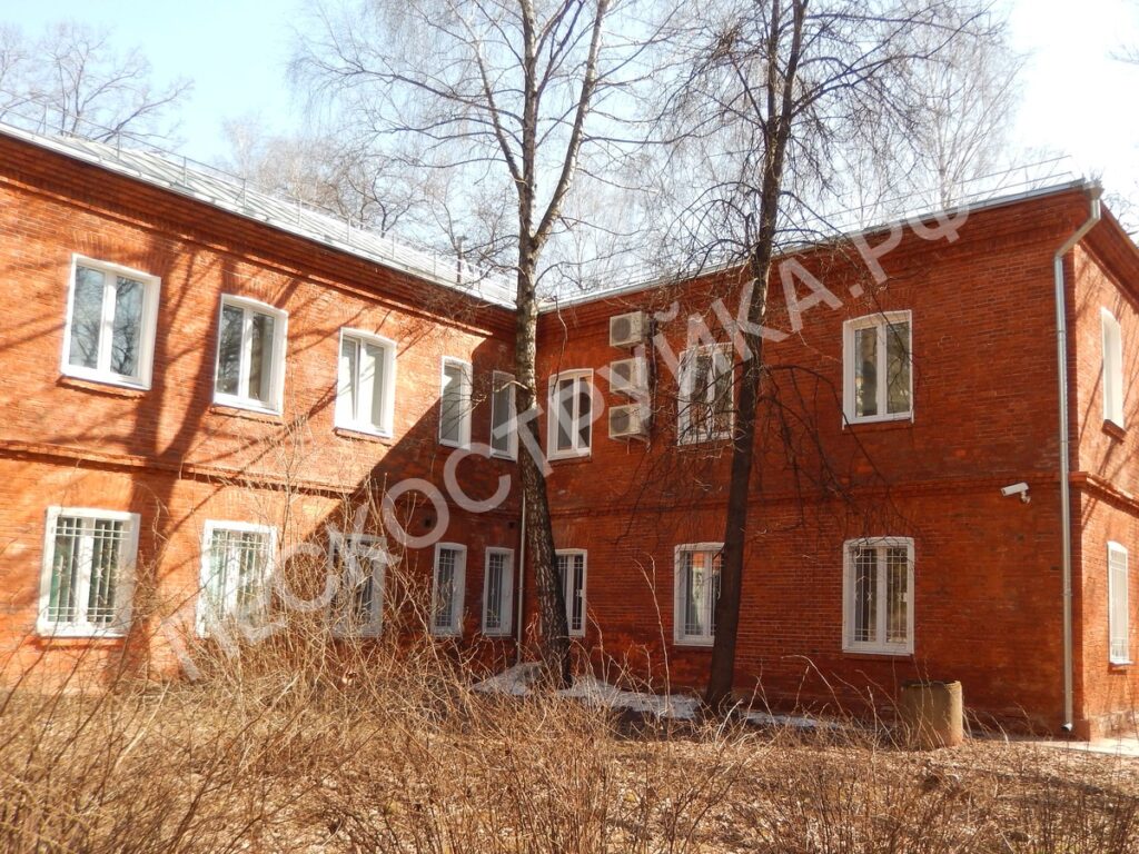 очистка фасада от краски